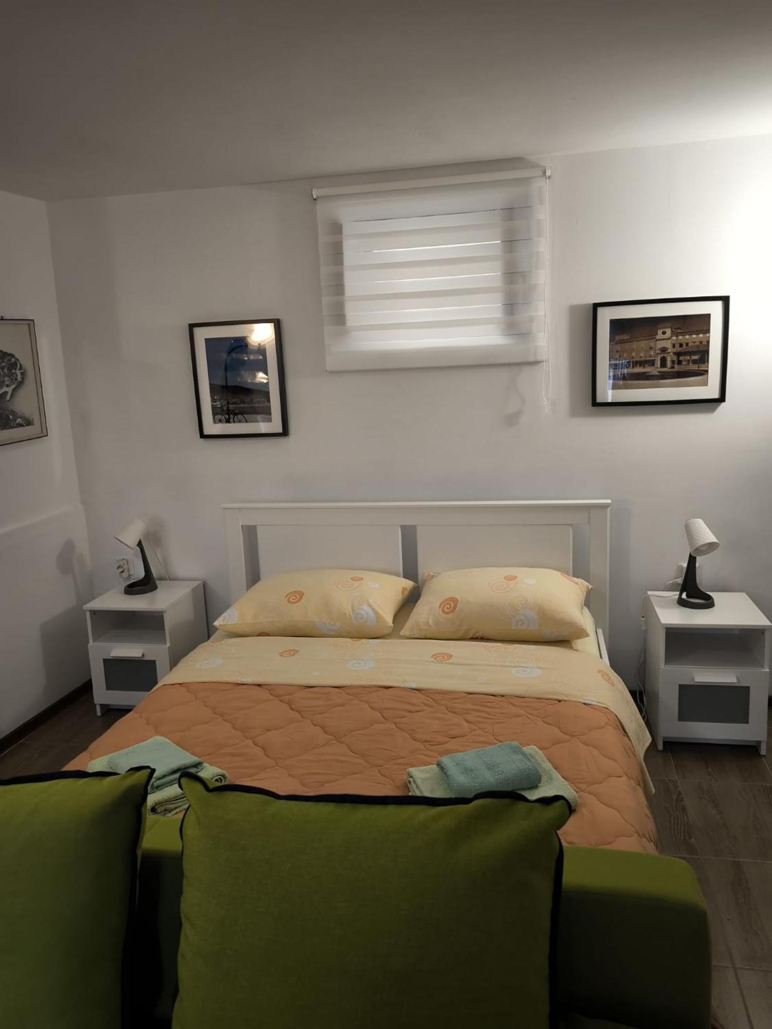 Studio Apartman Nona Angela-Valun Cres Exterior photo